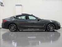 BMW 8 SERIES